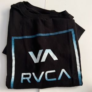 Cool logo VA RVCA tee